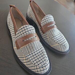 Stylish Brown and Gray Loafers